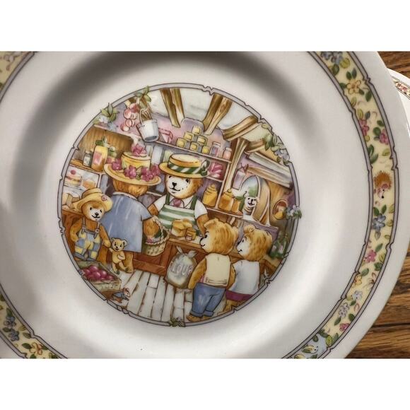 Royal Worcester `WOOSTER BEAR` Adorable 3 Plate Set Fine Porcelain EXCELLENT! - Picture 10 of 11